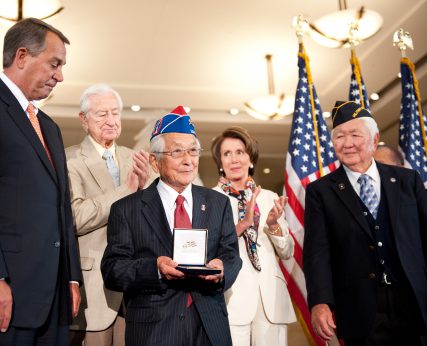 Susumu Ito accepts the Congressional Gold Medal@2x